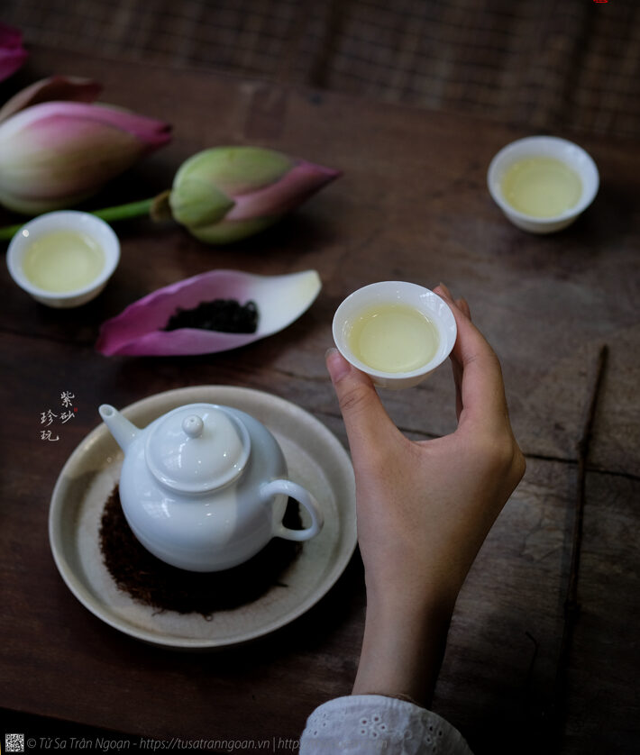 Công dụng tuyệt vời của trà sen