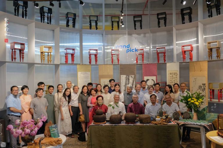Tử Sa Trân Ngoạn cùng bạn hữu trà đạo kỷ niệm 10 năm Uống Trà Đi