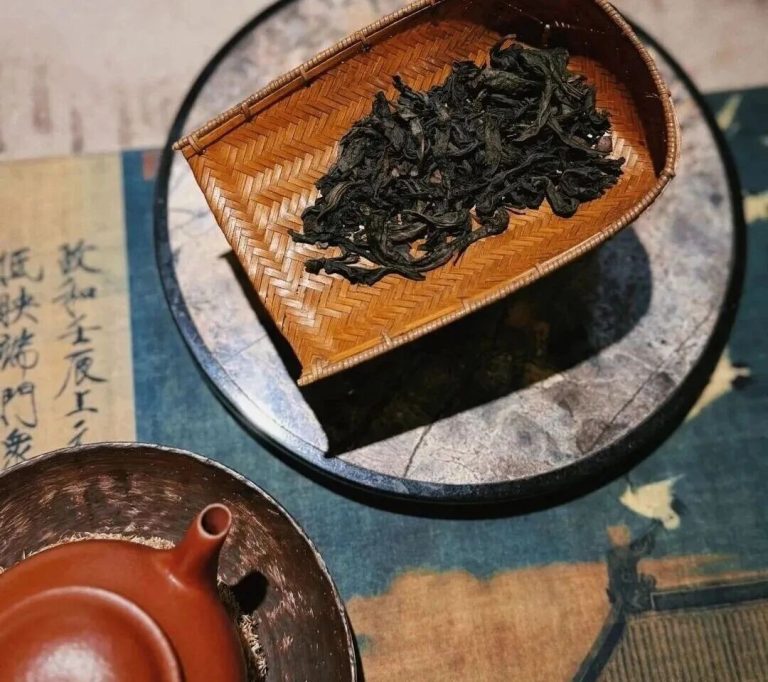 Sự khác biệt giữa Đại Hồng Bào, Nhục Quế và Thủy Tiên